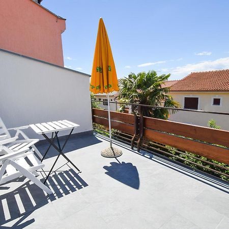 Apartments Vera Малинска Экстерьер фото