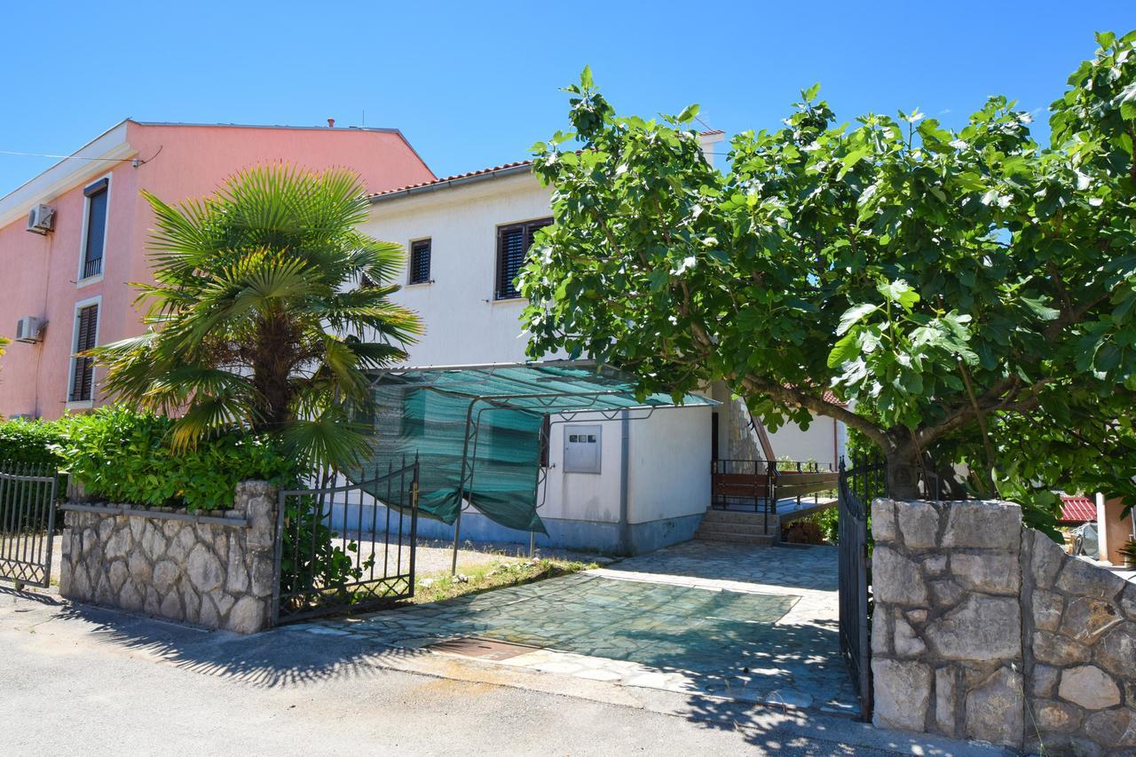 Apartments Vera Малинска Экстерьер фото