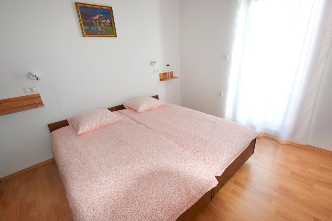 Apartments Vera Малинска Экстерьер фото