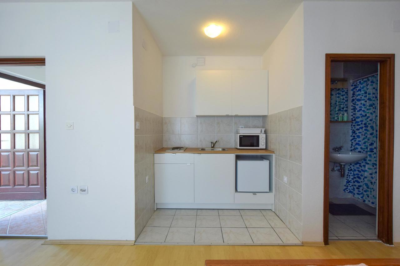 Apartments Vera Малинска Экстерьер фото