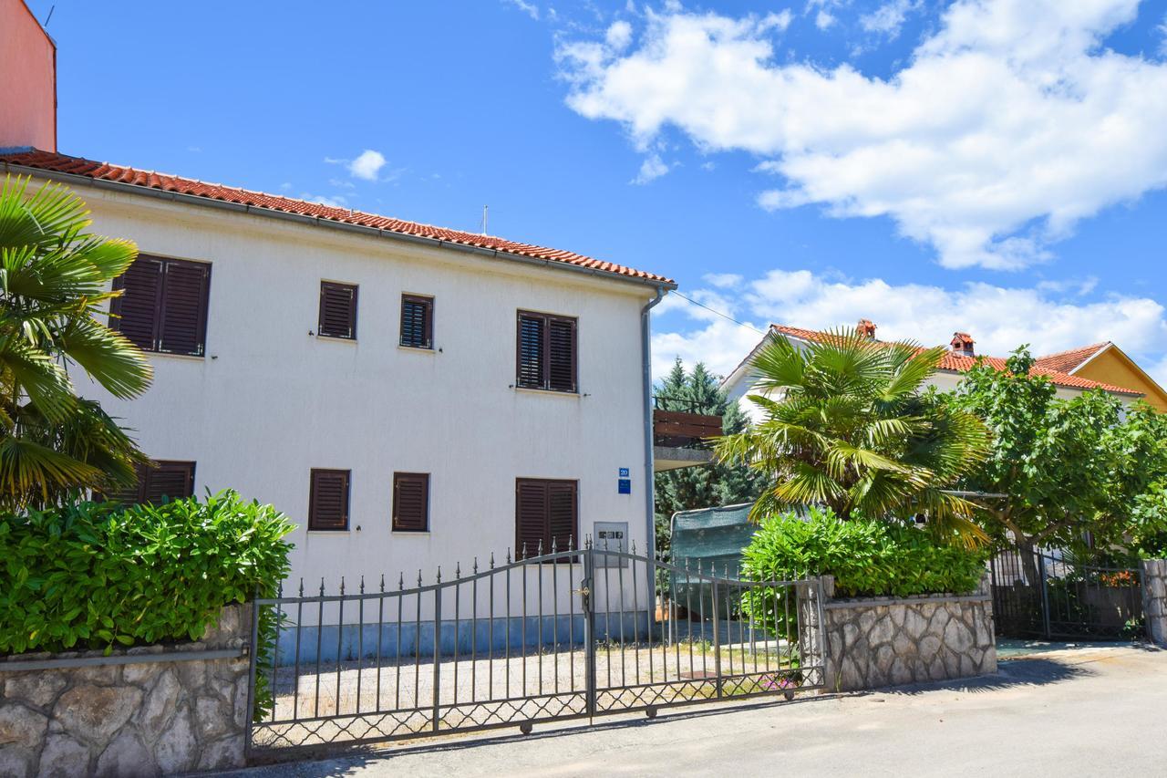 Apartments Vera Малинска Экстерьер фото