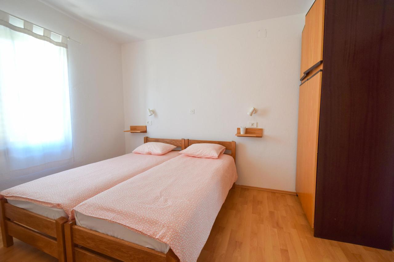 Apartments Vera Малинска Экстерьер фото